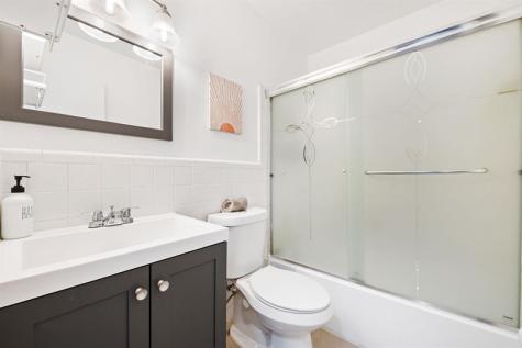 824 N Golf Drive Hollywood FL 33021