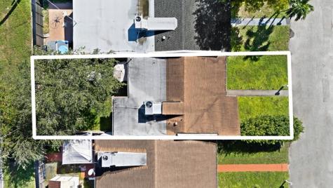 824 N Golf Drive Hollywood FL 33021