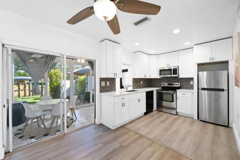 824 N Golf Drive Hollywood FL 33021