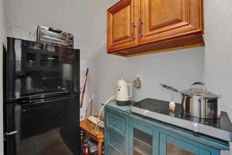 617 SW 2nd Drive Pompano Beach FL 33060