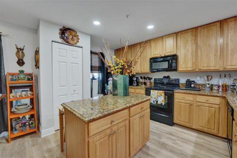 617 SW 2nd Drive Pompano Beach FL 33060