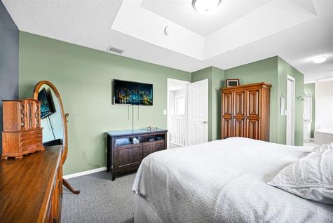 251 W Forest Oak Circle Davie FL 33325