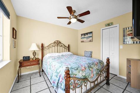 251 W Forest Oak Circle Davie FL 33325