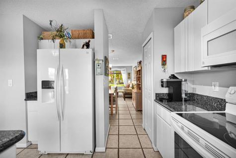 251 W Forest Oak Circle Davie FL 33325