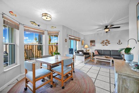 251 W Forest Oak Circle Davie FL 33325