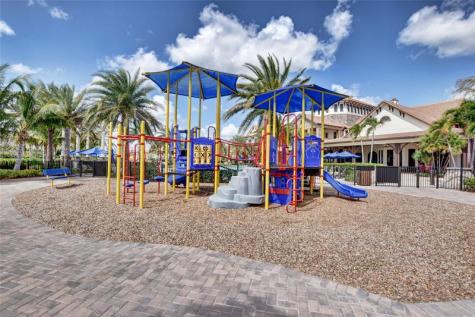 9627 Town Parc Circle S. Parkland FL 33076