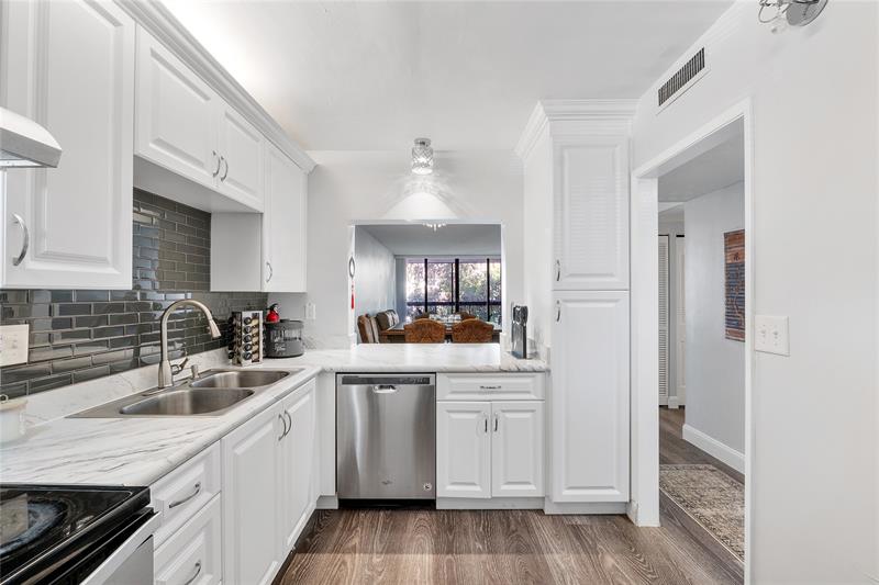 8437 Forest Hills Drive Coral Springs FL 33065