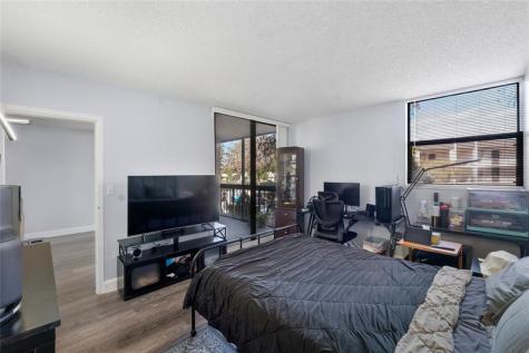 8437 Forest Hills Drive Coral Springs FL 33065