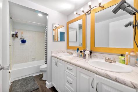 8437 Forest Hills Drive Coral Springs FL 33065