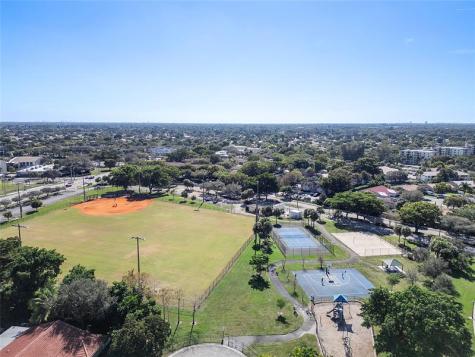 8437 Forest Hills Drive Coral Springs FL 33065