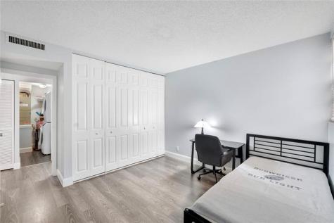 8437 Forest Hills Drive Coral Springs FL 33065