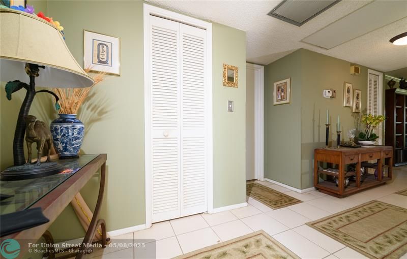 545 Oaks Lane Pompano Beach FL 33069