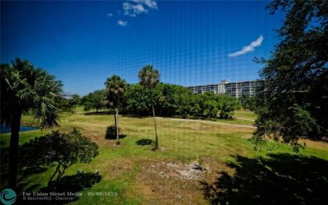 545 Oaks Lane Pompano Beach FL 33069