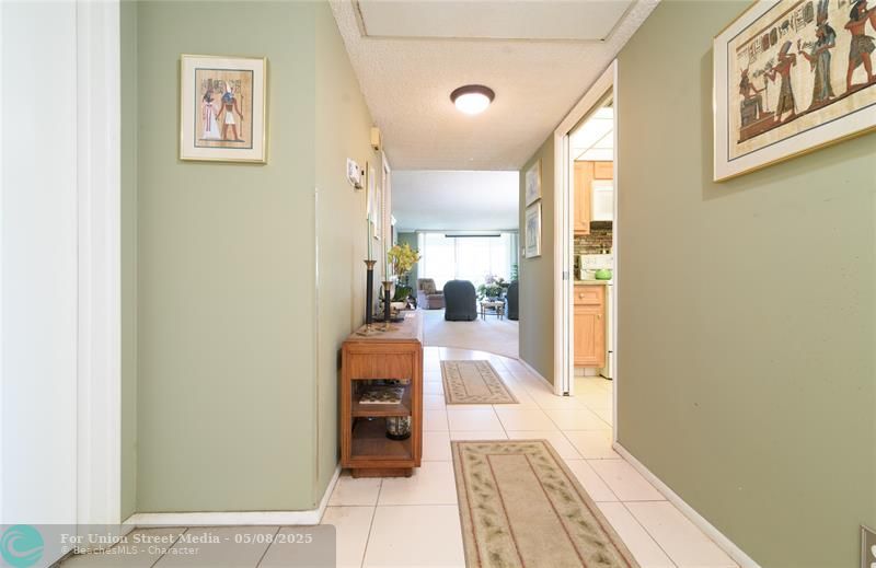 545 Oaks Lane Pompano Beach FL 33069