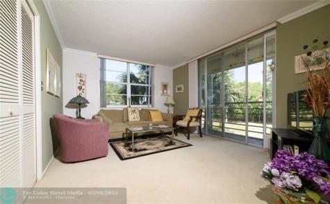 545 Oaks Lane Pompano Beach FL 33069
