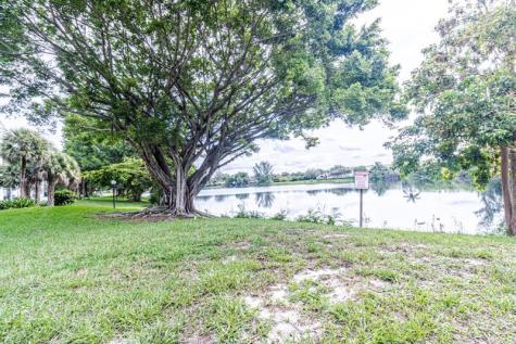 3280 Spanish Moss Terrace Lauderhill FL 33319