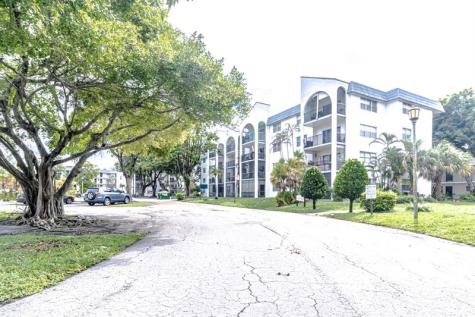 3280 Spanish Moss Terrace Lauderhill FL 33319