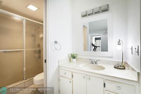 3485 Environ Boulevard Lauderhill FL 33319