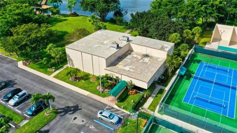 4049 N Carambola Circle Pompano Beach FL 33066