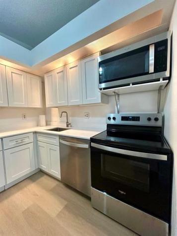 9624 S Belfort Circle Tamarac FL 33321