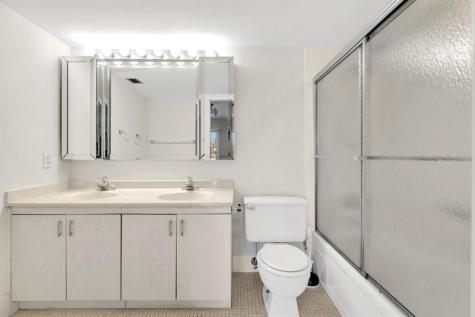 3204 Portofino Point Coconut Creek FL 33066