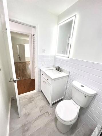 6600 NE 22nd Way Fort Lauderdale FL 33308