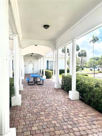 6600 NE 22nd Way Fort Lauderdale FL 33308