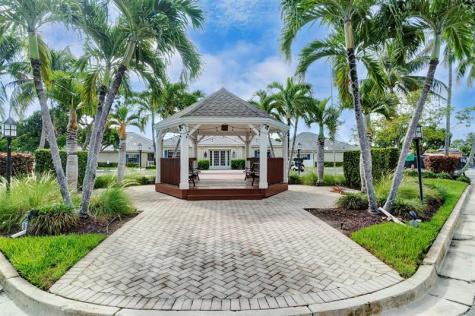 140 Cypress Club Drive Pompano Beach FL 33060
