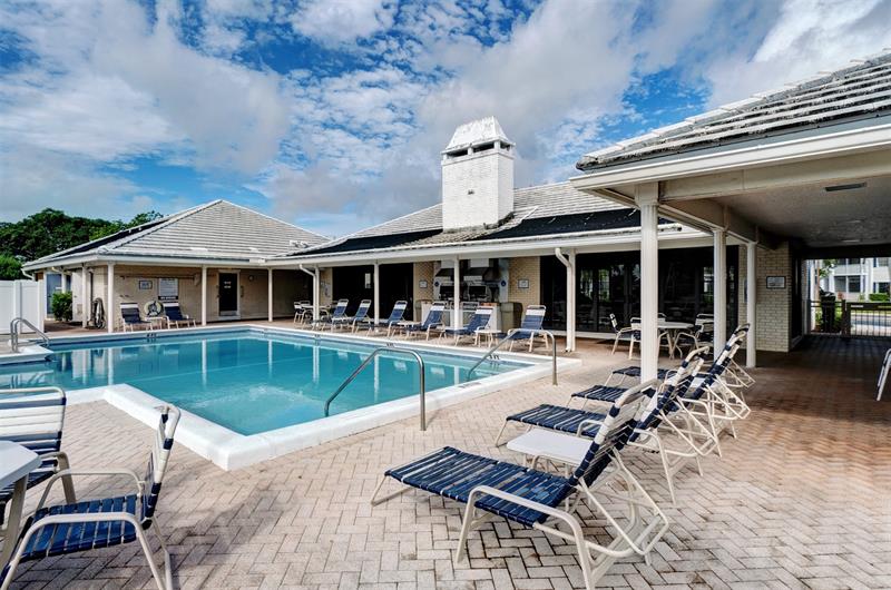 140 Cypress Club Drive Pompano Beach FL 33060