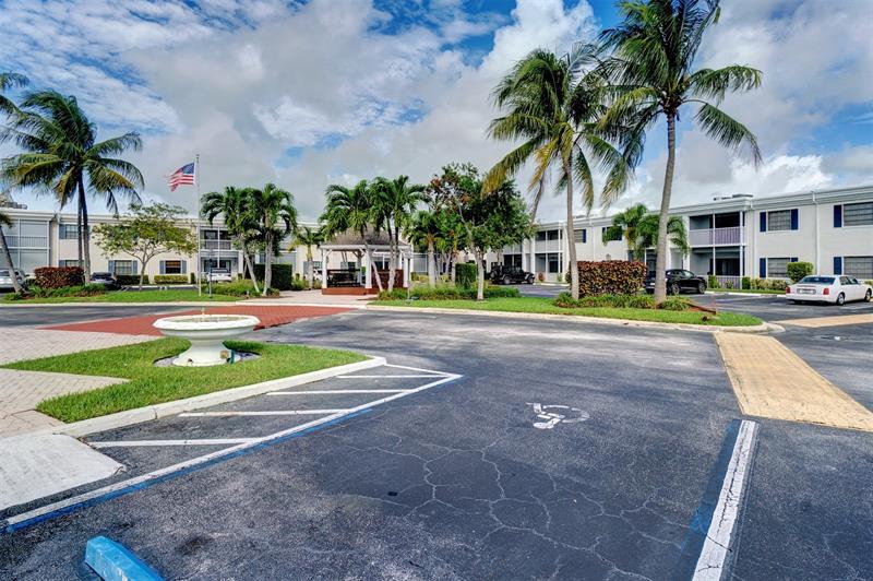 140 Cypress Club Drive Pompano Beach FL 33060