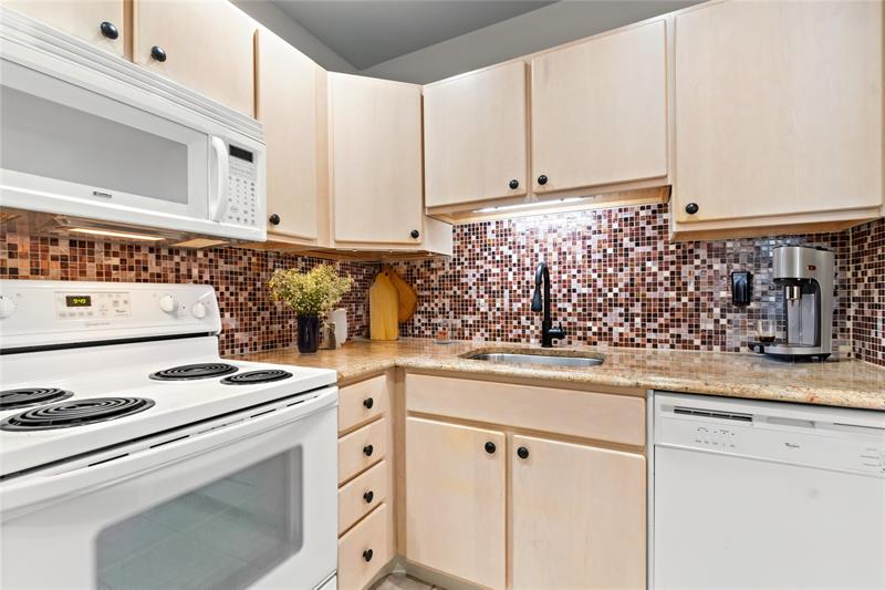 140 Cypress Club Drive Pompano Beach FL 33060