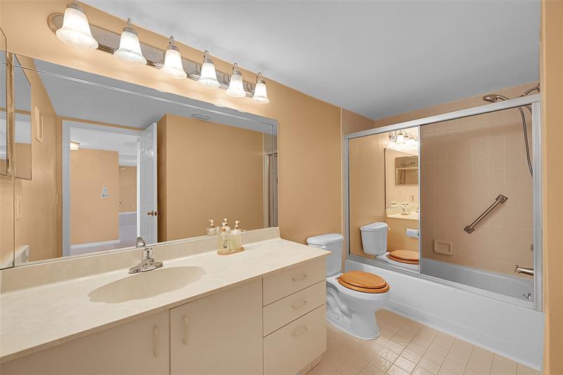 2603 NW 103rd Avenue Sunrise FL 33322