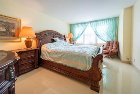 2301 S Ocean Drive Hollywood FL 33019