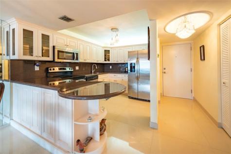 2301 S Ocean Drive Hollywood FL 33019