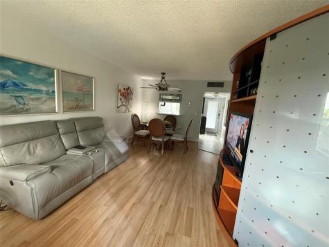 3431 NW 50th Avenue Lauderdale Lakes FL 33319