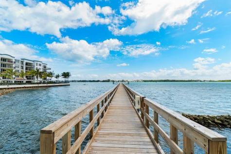 608 Windward Circle S Boynton Beach FL 33435