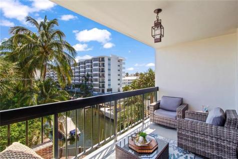 4800 Bayview Drive Fort Lauderdale FL 33308