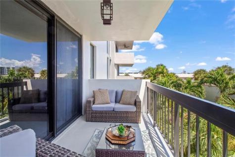 4800 Bayview Drive Fort Lauderdale FL 33308