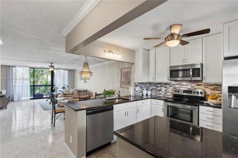 4800 Bayview Drive Fort Lauderdale FL 33308