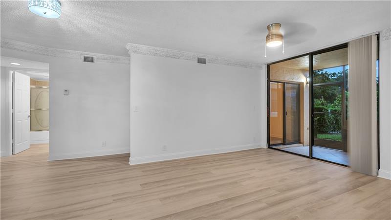 5681 Riverside Drive Coral Springs FL 33067