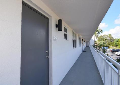 4025 N Federal Highway Oakland Park FL 33308