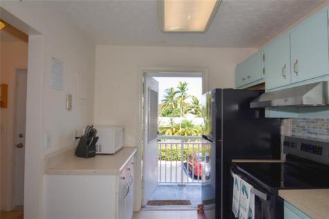 4025 N Federal Highway Oakland Park FL 33308
