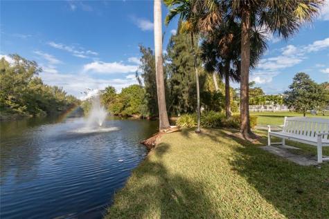 1035 SE 15th Street Fort Lauderdale FL 33316