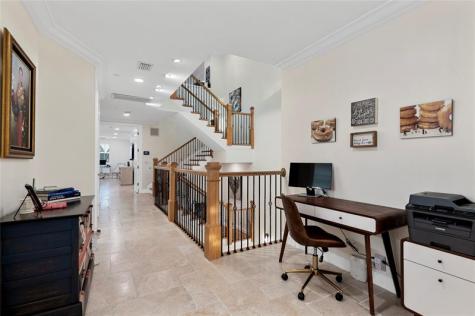 220 NE 15th Avenue Fort Lauderdale FL 33301