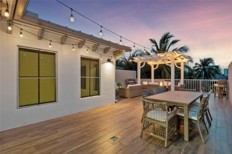220 NE 15th Avenue Fort Lauderdale FL 33301