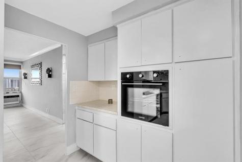 3200 NE 36th Street Fort Lauderdale FL 33308