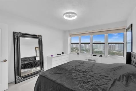 3200 NE 36th Street Fort Lauderdale FL 33308