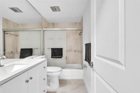 3200 NE 36th Street Fort Lauderdale FL 33308