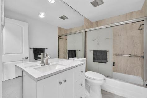 3200 NE 36th Street Fort Lauderdale FL 33308