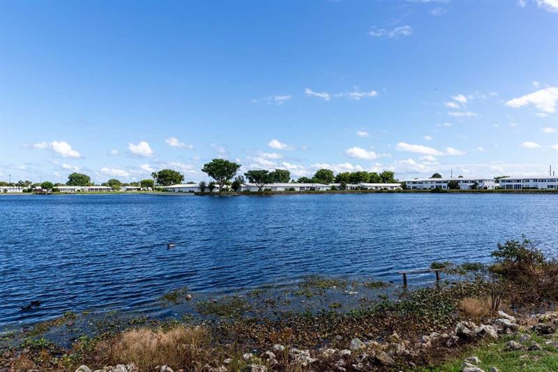 1116 Lake Terrace Boynton Beach FL 33426